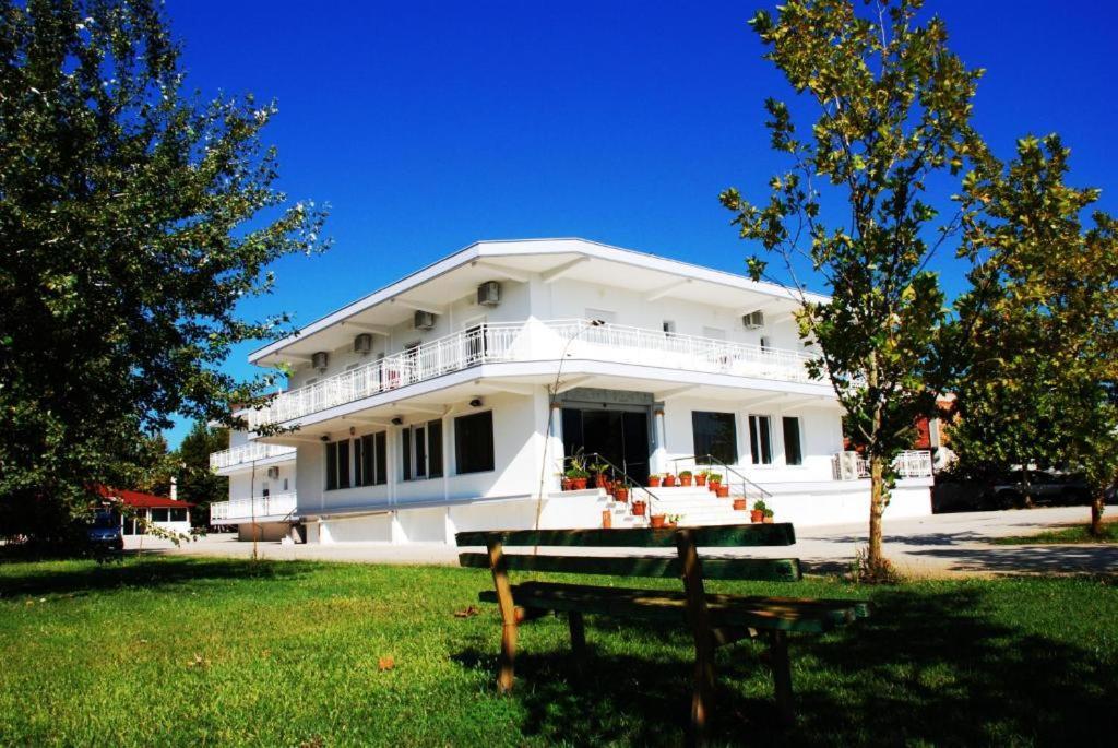 Hotel Kastri Néa Meságkala Екстериор снимка